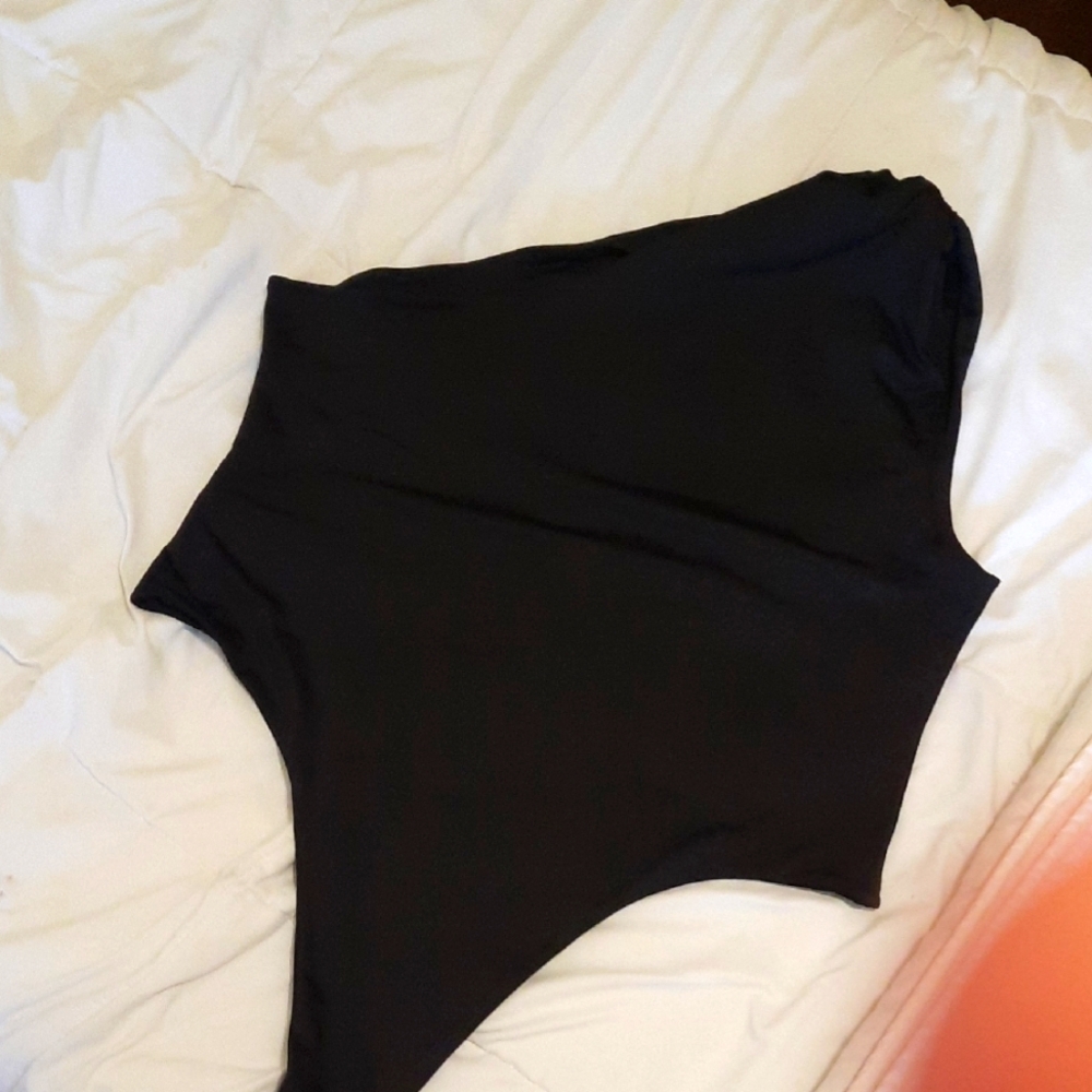 Black One Shoulder Bodysuit